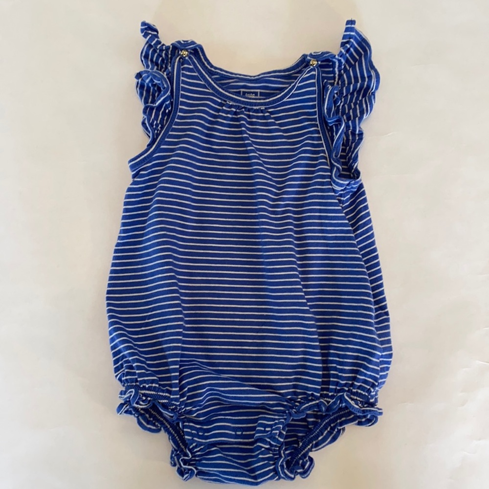 Gap onesie